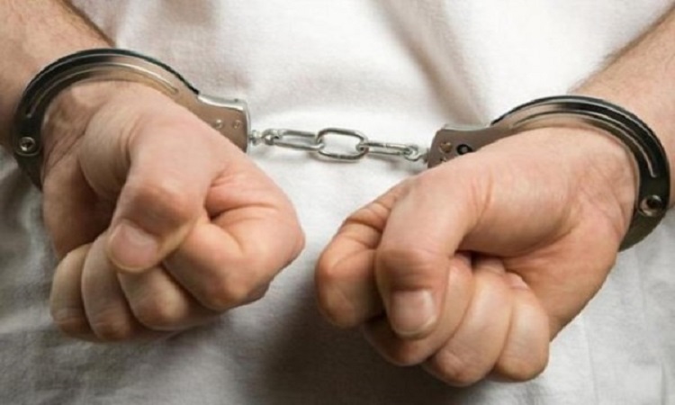 Οκταήμερη κράτηση τριών ατόμων στη Λάρνακα για εμπρησμό αυτοκινήτων